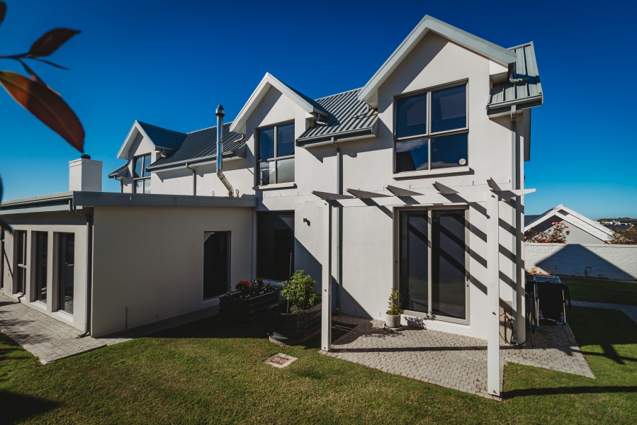 4 Bedroom Property for Sale in Kingswood Golf Estate Western Cape